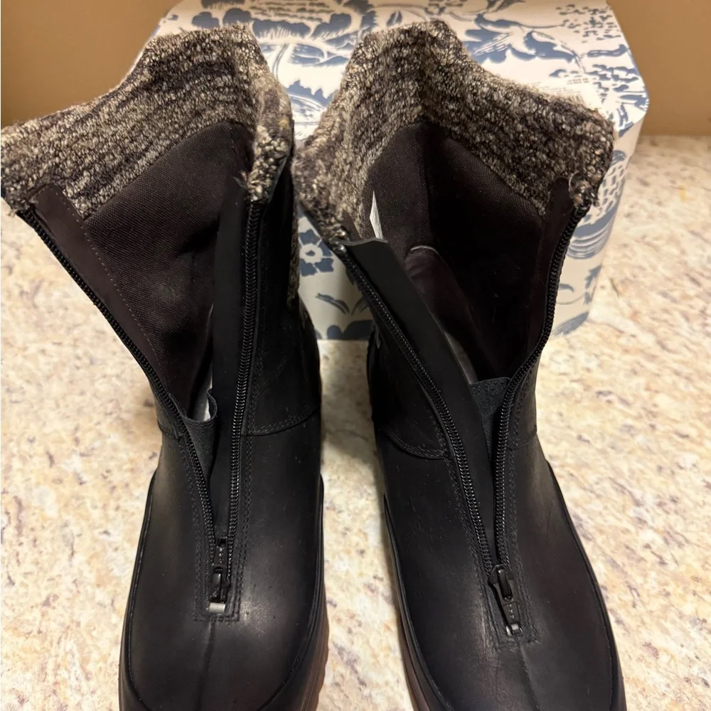 Merrell Warm Brown Winter Boots - Picture 7 of 10